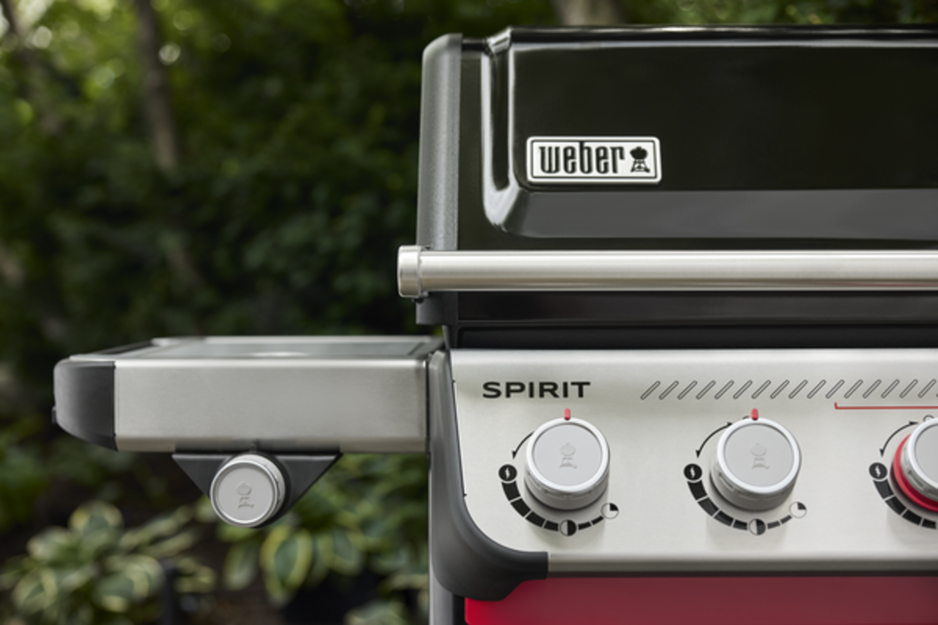 Detailaufnahme des neuen Weber Spirit EP-435 Gasgrill