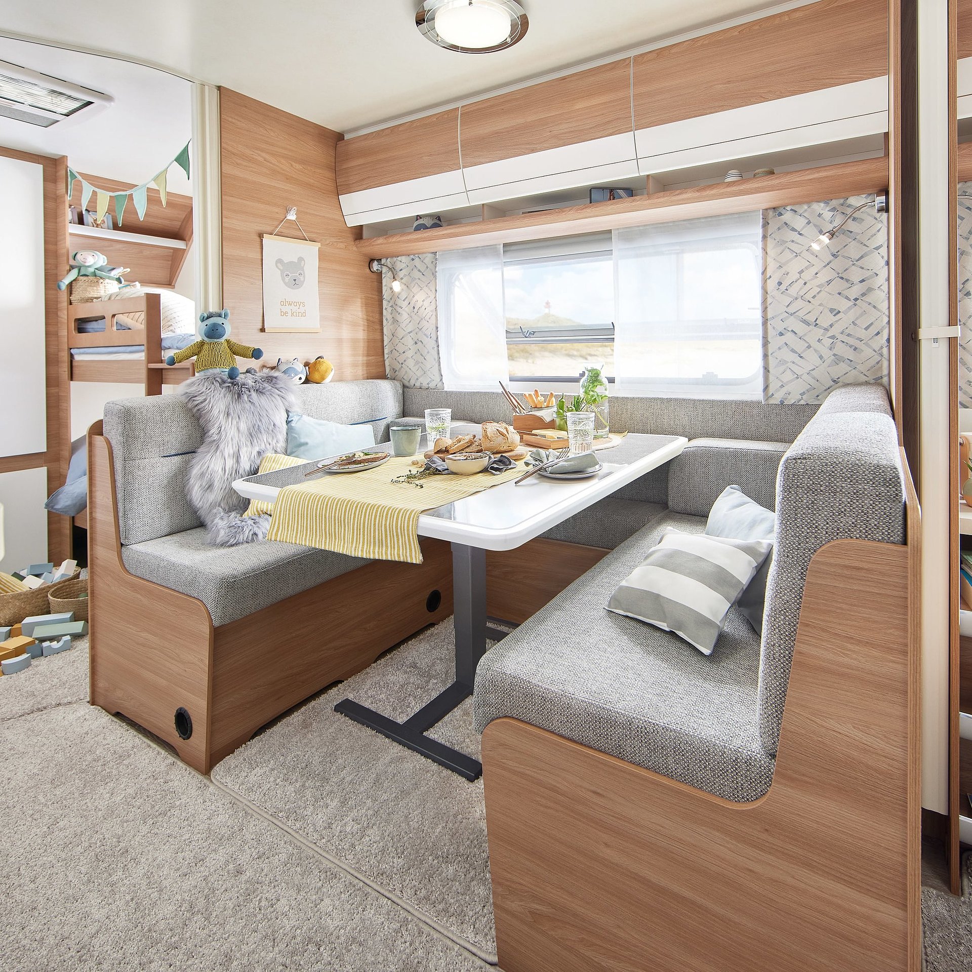 Mittelsitzgruppe im Hobby De Luxe 545 KMF IC-LINE 2023