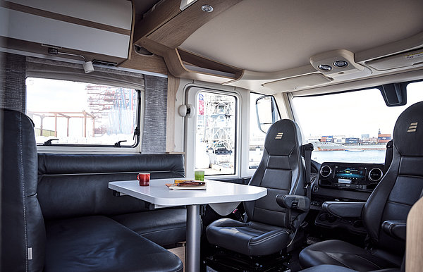 Cockpit de camping-car Hymer classe B