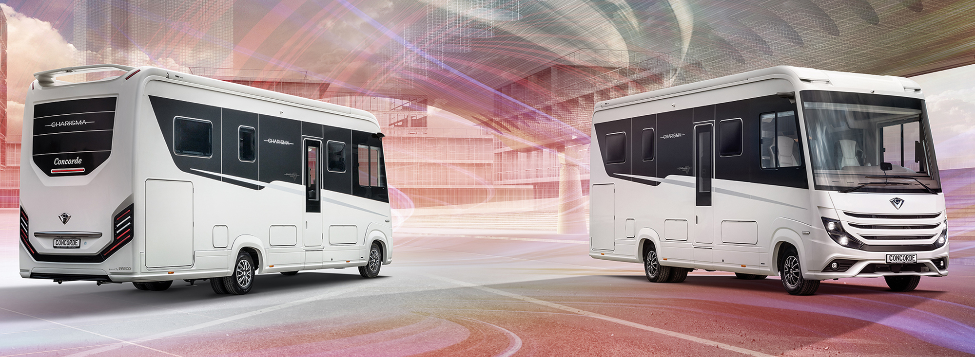 Front- und Heckansicht des Concorde Charisma vor einem modernen Gebäude.